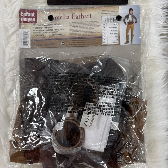 Amelia Earhart costume NEW child M 8-10 Halloween jacket pants hat goggles scarf - Picture 10 of 11